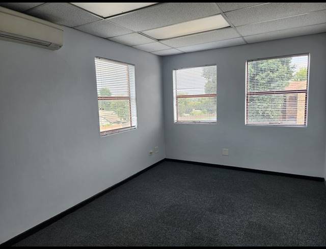 OFFICE FOR SALE IN WELTEVREDEN PARK